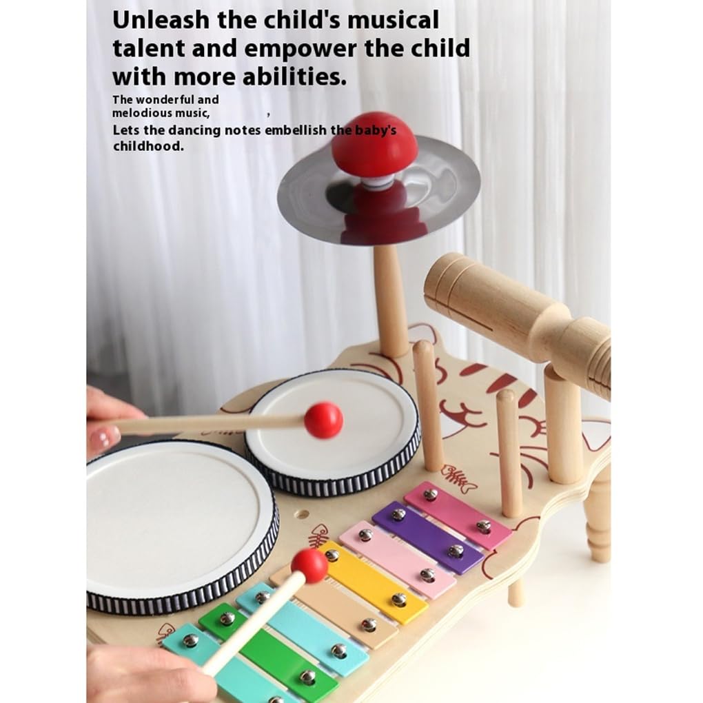 Lascia che il bambino scopra la gioia della musica con strumento musicale per l'educazione della prima infanzia progettato per i più piccoli.