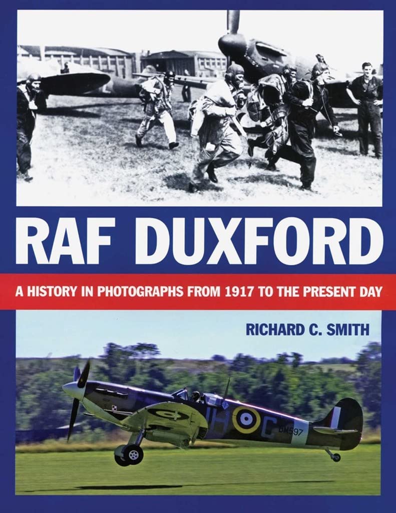 RAF Duxford by Richard Smith - 9781906502331