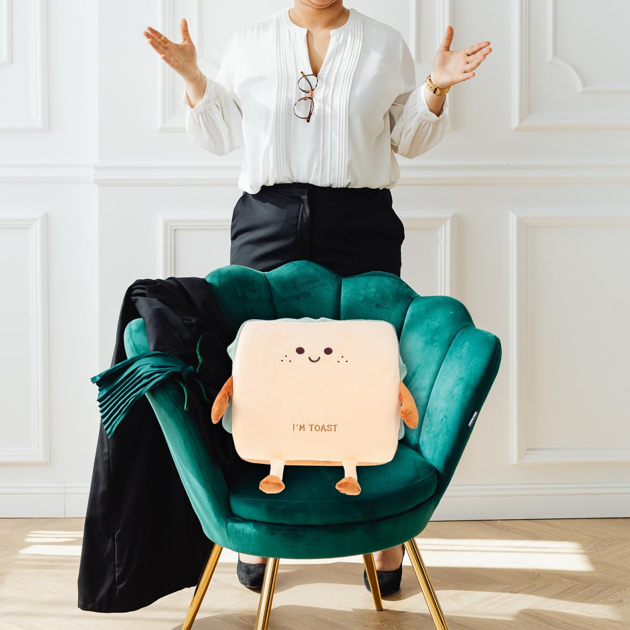 Cuscino Supporto Lombare in Peluche per Divano e Ufficio Design Creativo e Benessere Ergonomico