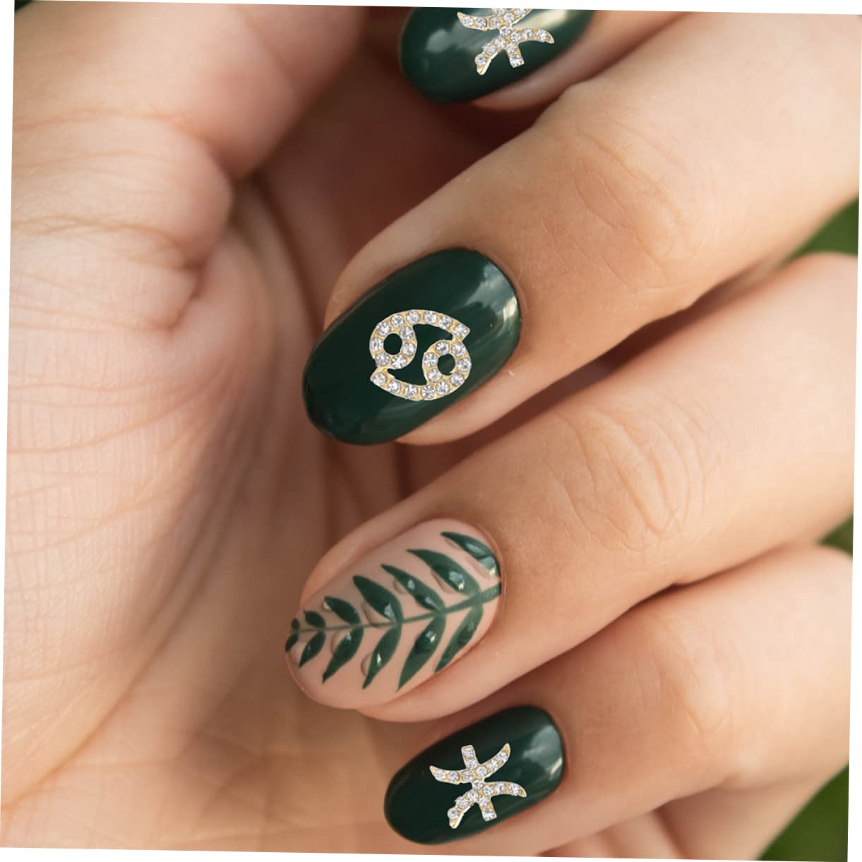 4 Set Charm Per Unghie Con Luccicanti Decorazioni Per Nail Art Design Unico E Creativo Per Unghie Naturali E Adatti Per Manicure Te E Regali Per Amiche Pezzi * 4