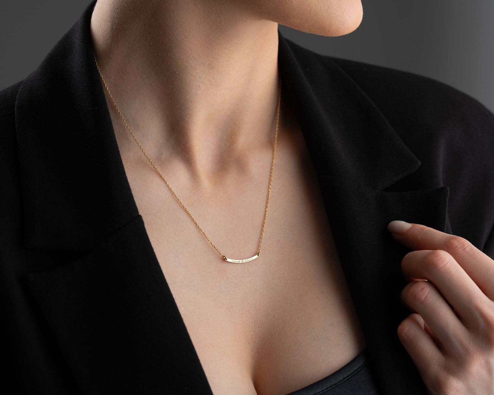 Curvado oro barra collar personalizado nombre coordenadas fecha para mamá Día de la Madre Navidad aniversario cumpleaños