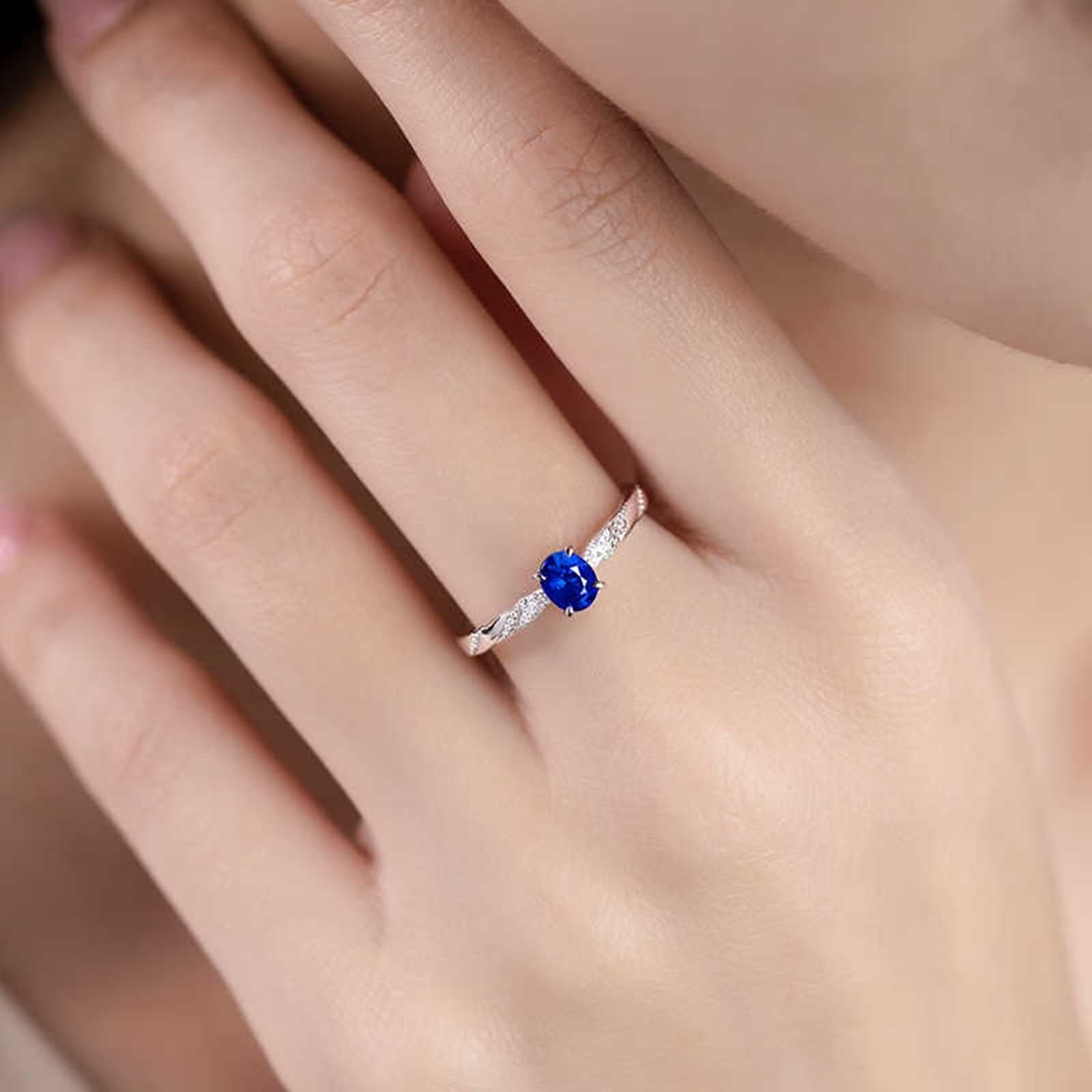 Anelli Fedi Nuziali Donna Oro Bianco 9 Kt / 14 Kt / 18 Kt, 4 Griffe Ovale con Zaffiro da 0,4 ct e Diamante, Anello Fedi Nuziali Donna in Blu Argento