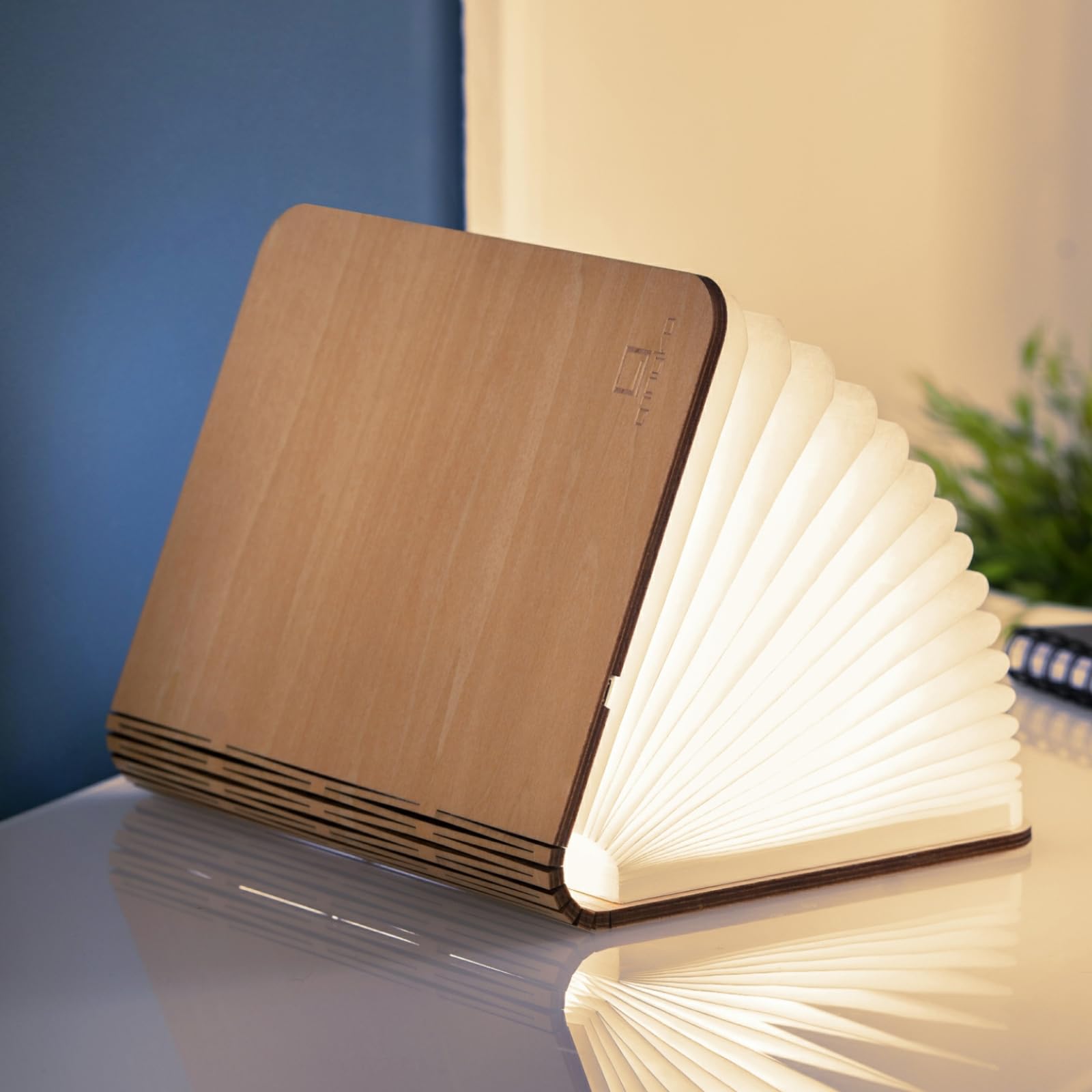 Gingko LED Smart Book Light ozdobna biała lampa z drewna klonowego, 17 cm x 21,5 cm x 2,5 cm