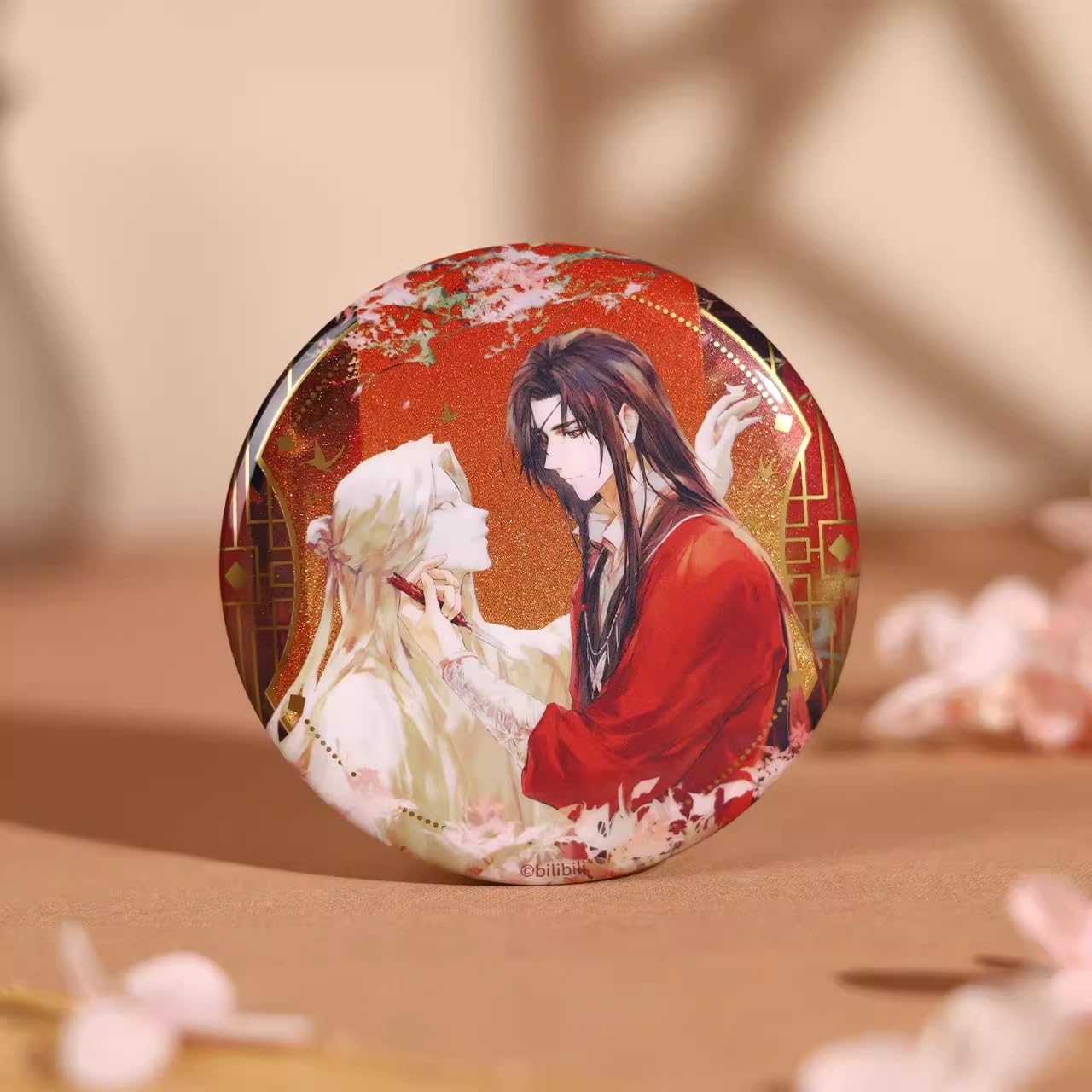 Amazon | 天官賜福（てんかんしふく）吹影镂尘シリーズ バッジ 75mm 缶