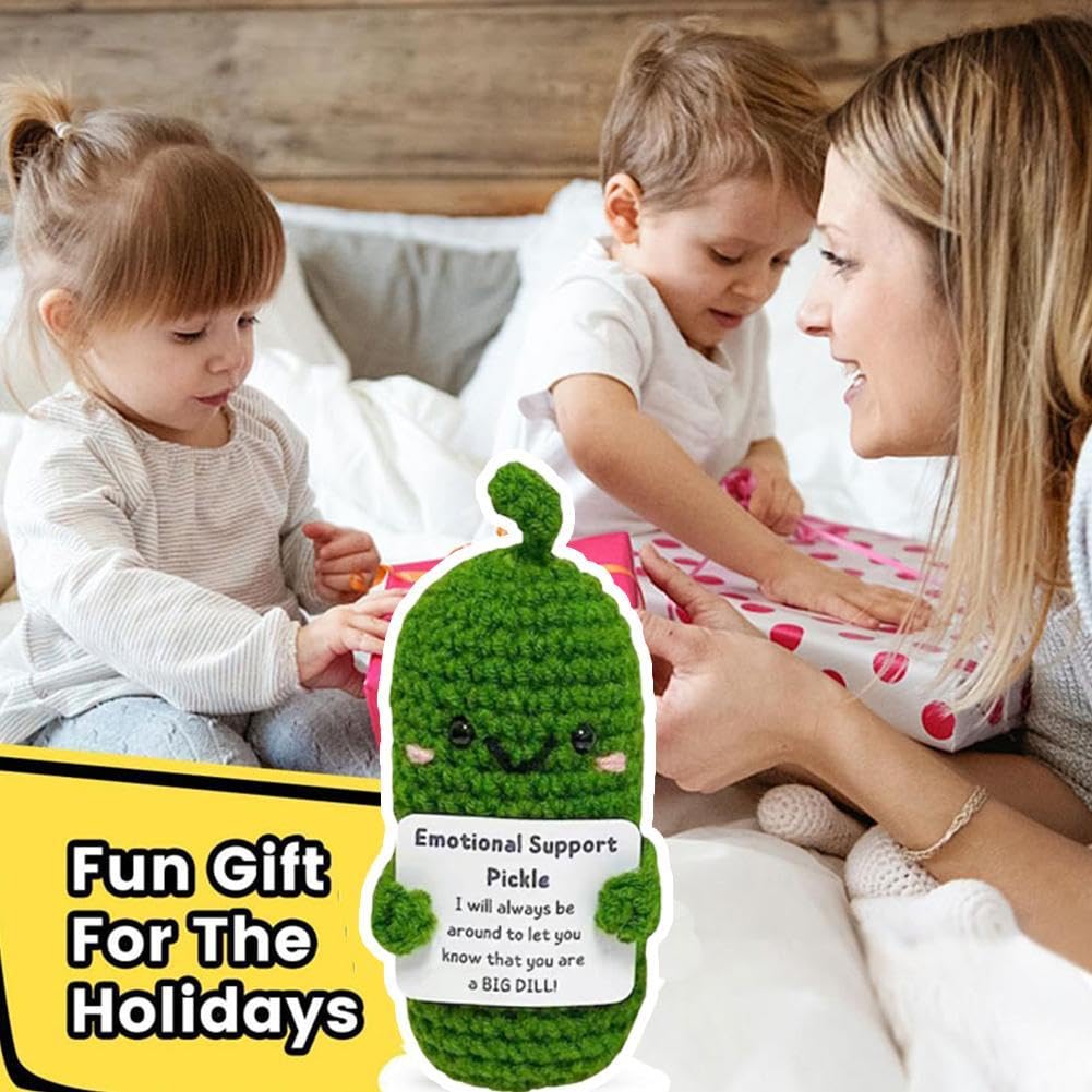 Concombre Positif, 10,5cm Jolie Poupée Au Crochet Poupée En Laine Tricotée Avec Cartes Positives Poupée Positive Drôle Pour Les Amis Décoration De Fête Encouragement