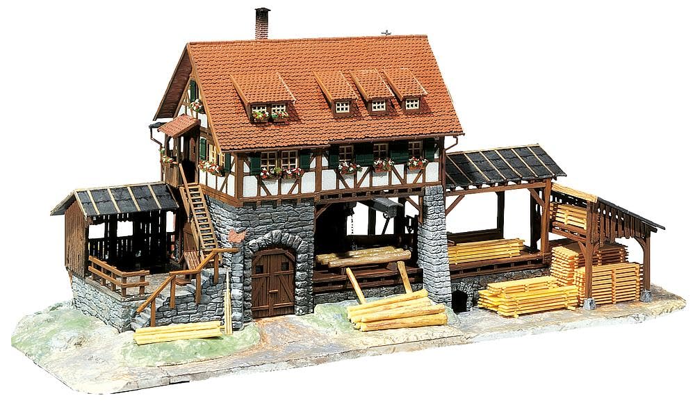 FALLER Sägemühle zestaw modelarski z 569 częściami 345 x 200 x 145 mm I akcesoria modelarskie H0 I model kolejki H0 Tartownica z kołem wodnym