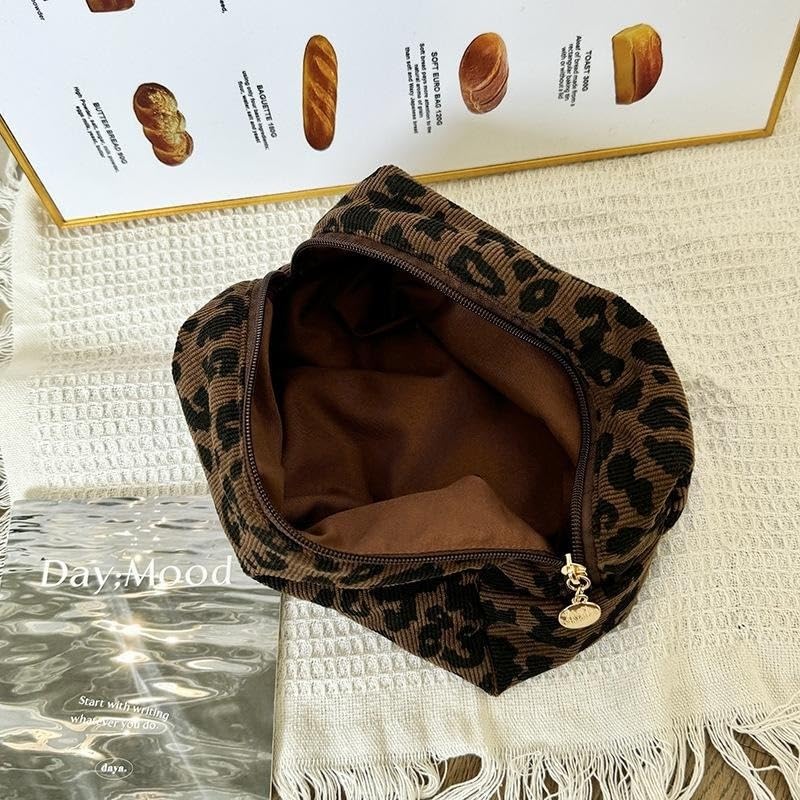 Sac de Rangement Polyvalent Léopard pour Cosmétiques en Voyage et Maison
