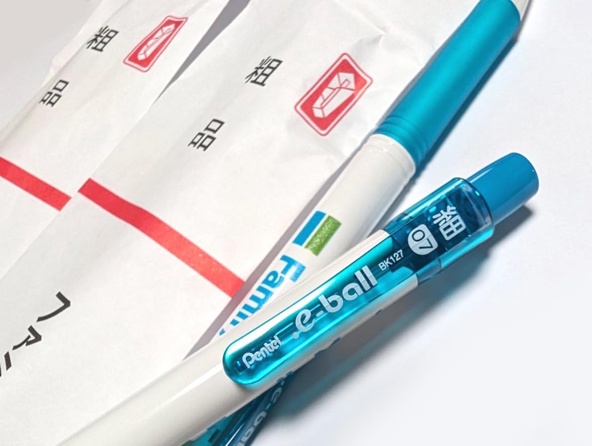 FamilyMart ボールペン ホワイト・ブルー