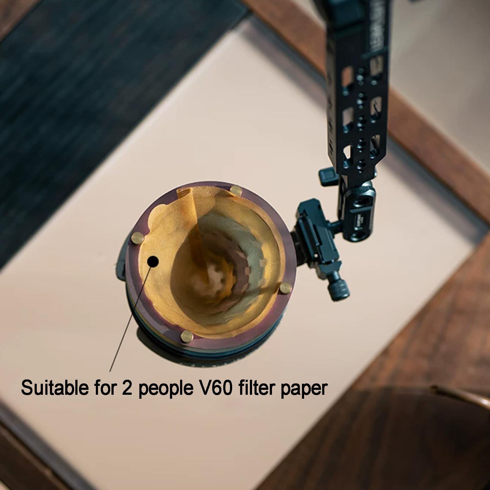 Filtro per caffè V60 in Titanio, Filtro per caffè A Percolazione, Cono Portatile Riutilizzabile, Struttura Smontabile, capacità 2 Tazze, Ideale per Viaggi, Campeggio E Come Regalo B