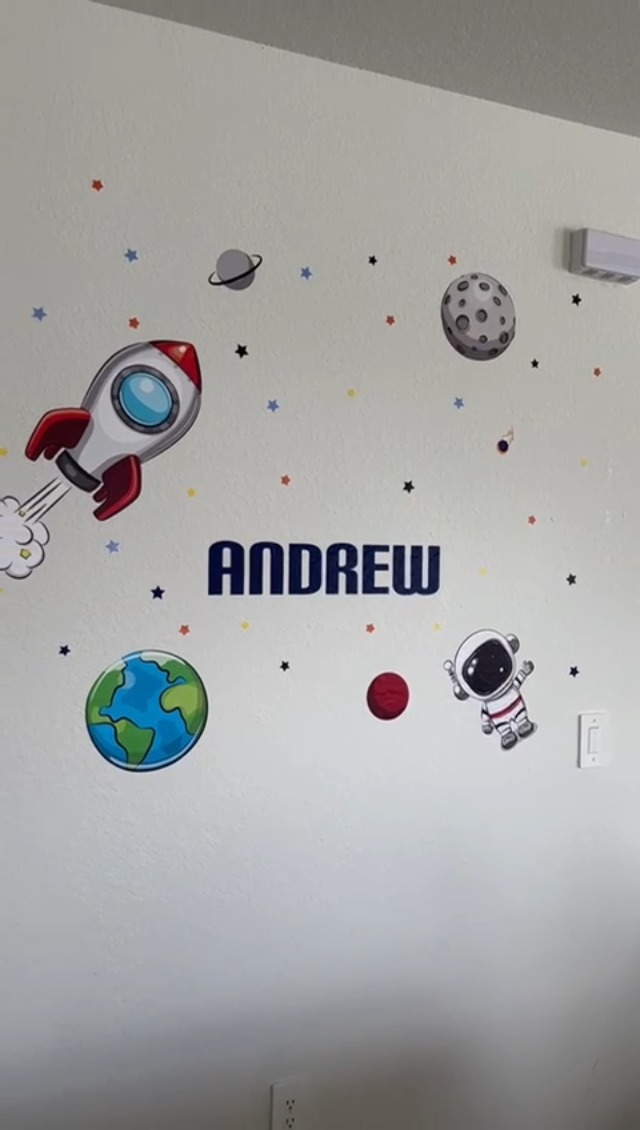 Vinilo Decorativo Personalizado Espacial para Pared de Niños miniatura 7