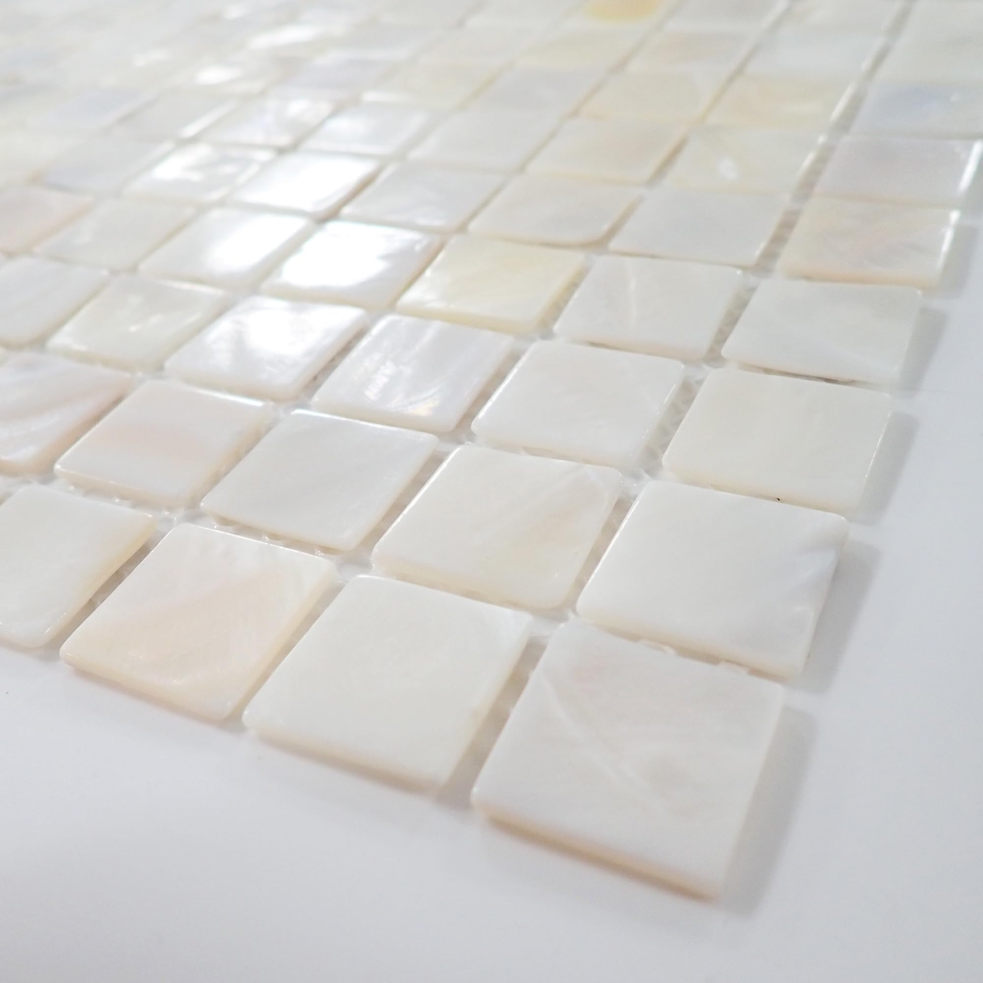 Incudo White Mother of Pearl Square Mosaic Tile - 305x305mm, Mesh Backing - Image 2