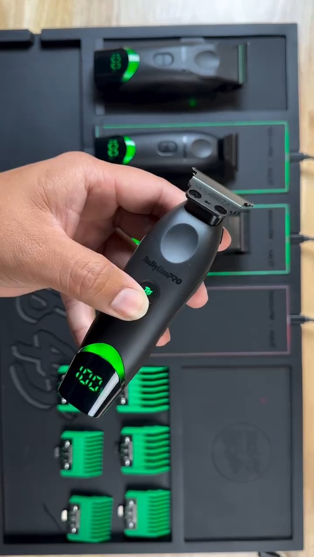 ￼BaBylissPRO® - Tomb45用充電マット Amazon.com: BaBylissPRO x Tomb45 Wirelss Charging Pad