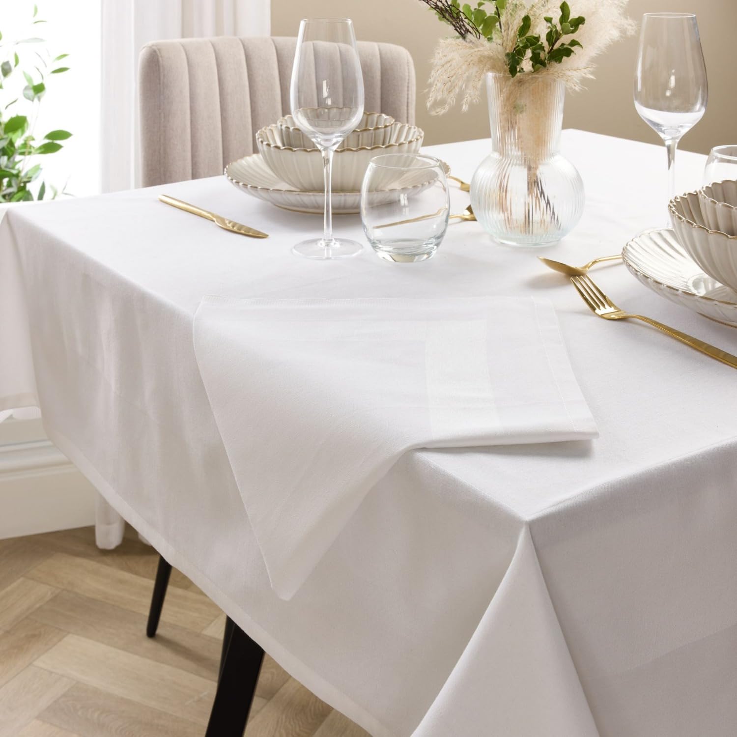 Vision Linens White Pack Of 50 Elegant 100% Cotton Satin Band Table Napkins - 56Cm X 56Cm (22" X 22") - 137 Thread Count - Soft, Durable & Reusable - Ideal For Hotels, Restaurants, Weddings & Events