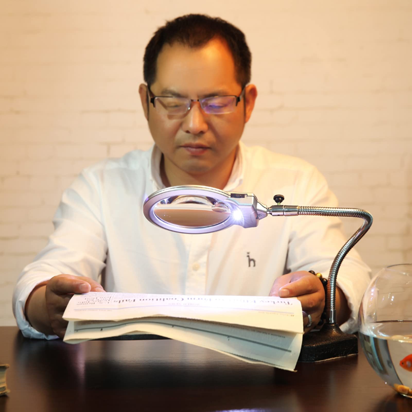 Lenti d'Ingrandimento da scrivania, ingrandimento 2X 5X con Luce e Supporto, Lampada d'Ingrandimento illuminata a Mani libere per la Lettura, Doppio Comfort.,