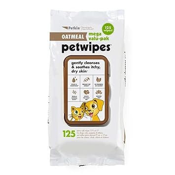 Petkin Oatmeal Mega Valu-Pack Petwipes for Dogs and Cats, Wipes Away Daily Dirt and Odor, Cleans Face, Ears, Body and Eye Area, Super Convenient, Ideal for Home or Travel 125 Wipes
