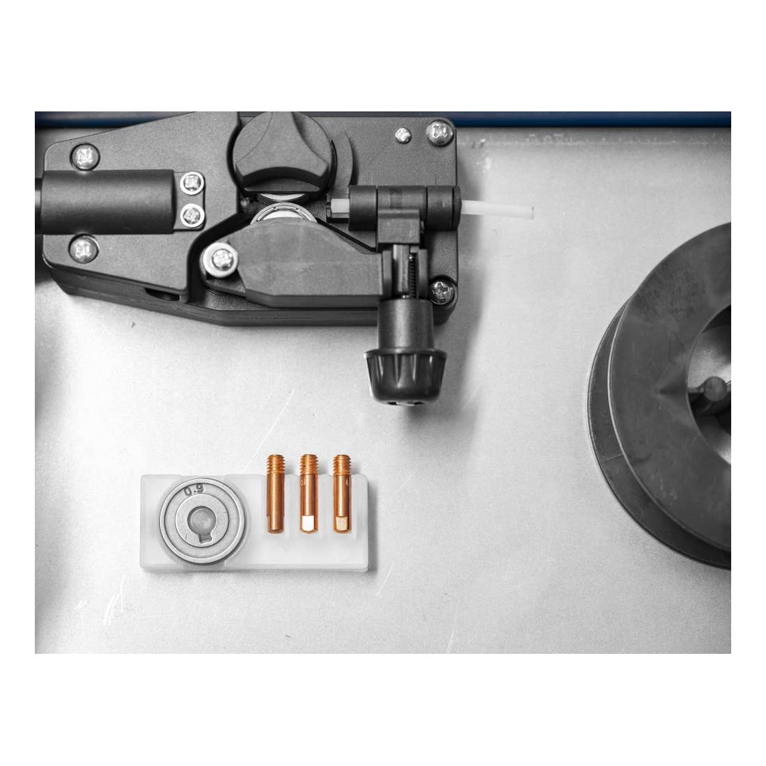 Güde Equipo de soldadura sin SG 121 A-SYN (ventilador de refrigeración, protección contra sobrecarga térmica, cable de tierra con abrazadera de tierra)