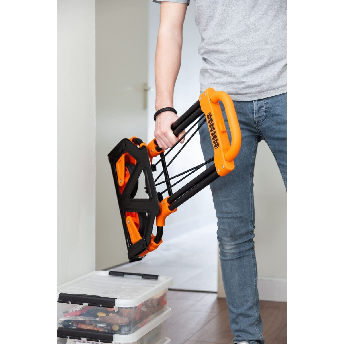 Black+Decker BXWT-H200 - Carretilla de Mano, Color Negro y Naranja