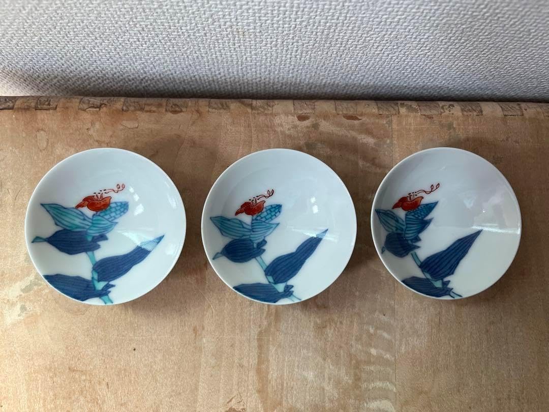 今右衛門　錦草花文様　お猪口 今右衛門 錦草花文様 お猪口 今右衛門 錦草花文様 お猪口