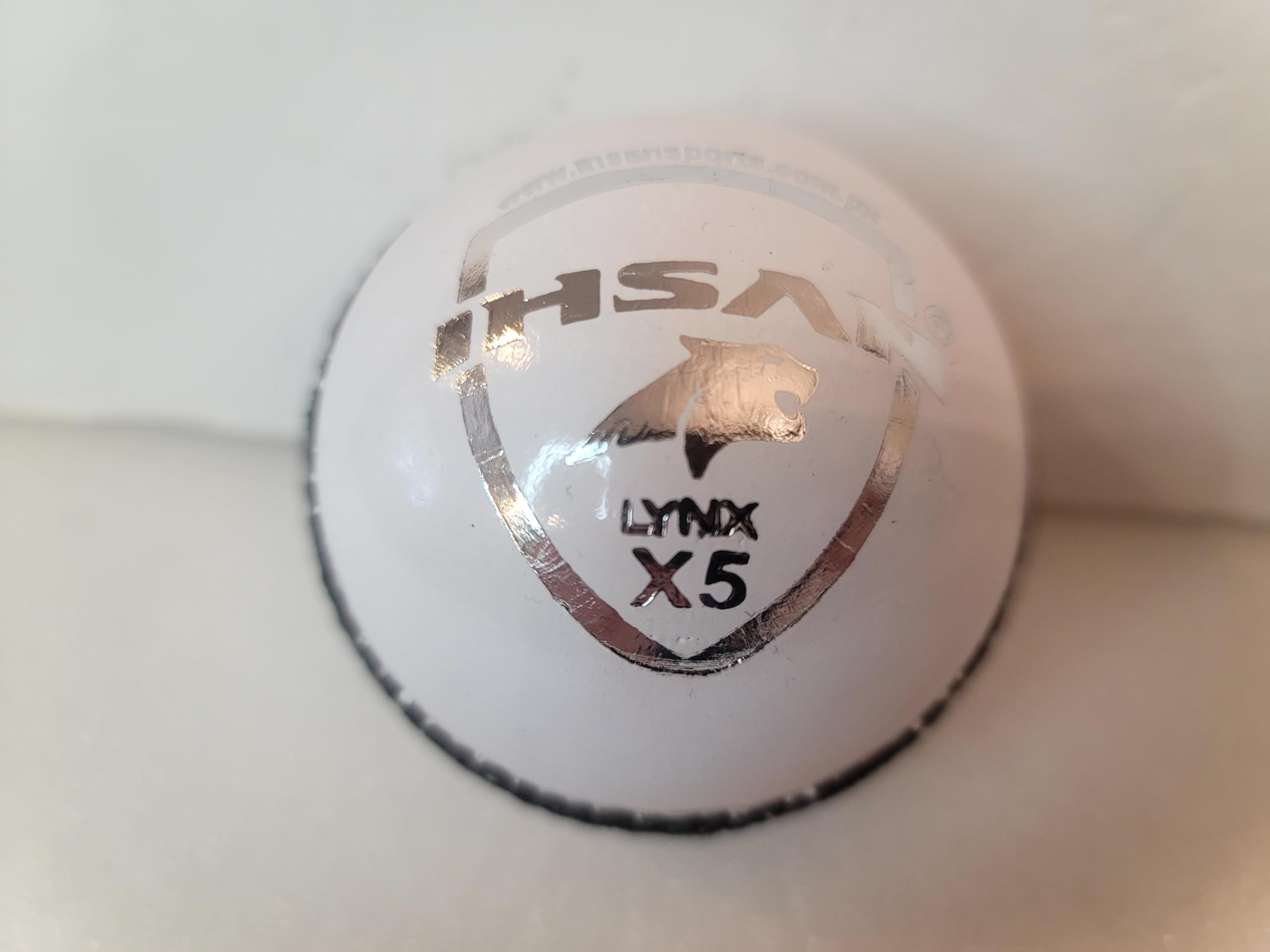 G-Tech International Lynx X5 for IHSAN Cricket Leather Hand Stitched Ball, 80-85 Stitches Cortex Contre, Made per MCC Regulation, Suitable for 50-Over Games, A Grade White (156 GM)
