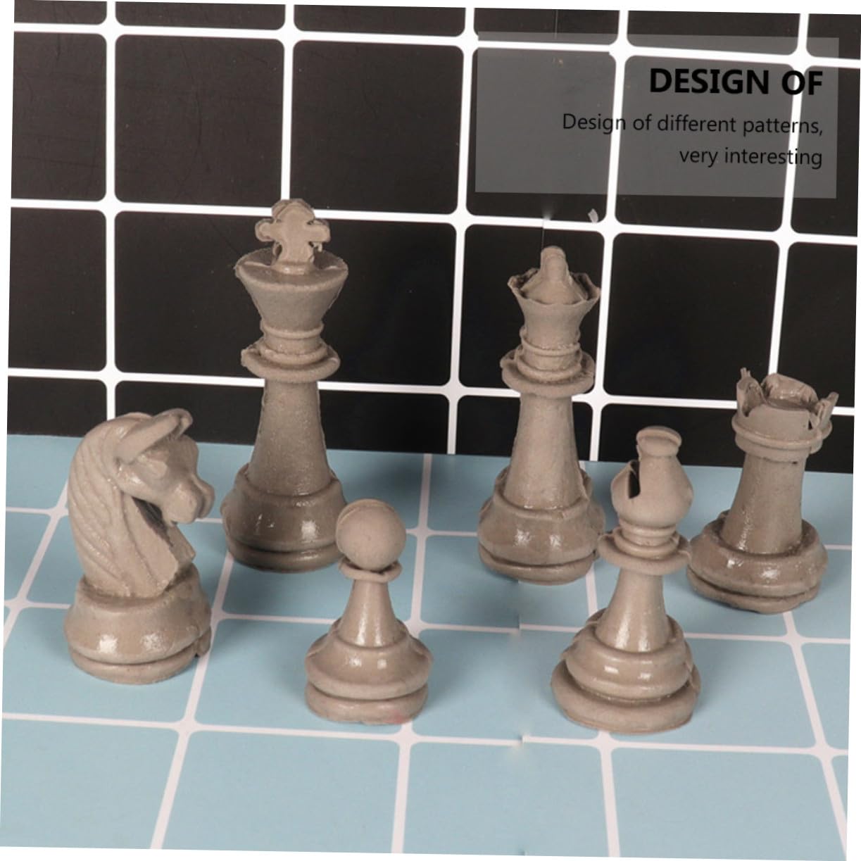 VALICLUD Stampo in Silicone Flessibile per Dolci a Forma di Scacchi 12 Pezzi, Facile da Pulire, per Torte e Cioccolatini Creativi e Innovativi