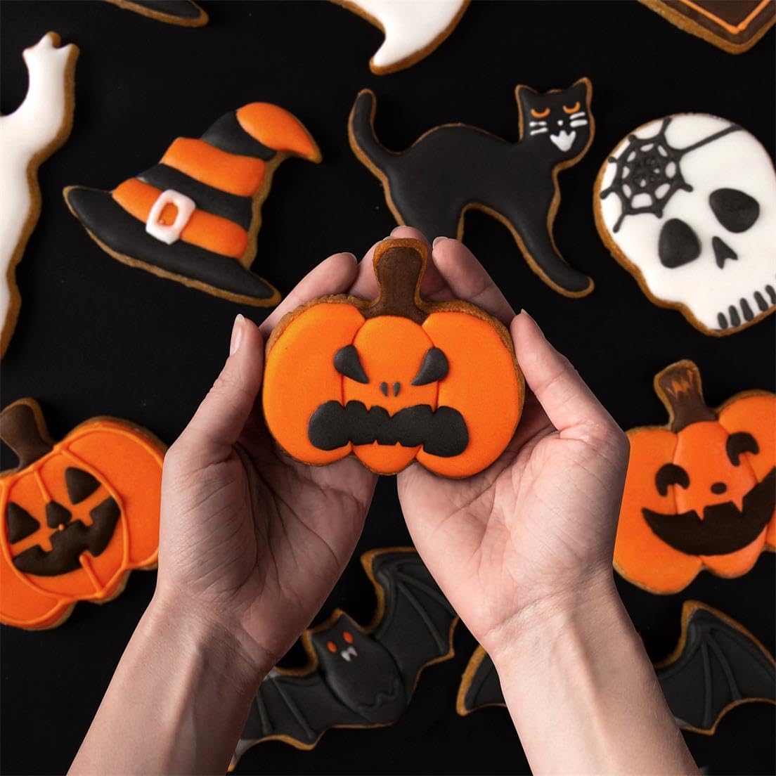 QtoiKce Halloween Cookie Cutters Set,9 Piece Stainless Steel Metal Halloween Cookie Cutters Shapes - Pumpkin, Ghosts, Bat, Black Cat, Witch's Hat, Skull, Coffin, 1, Silver