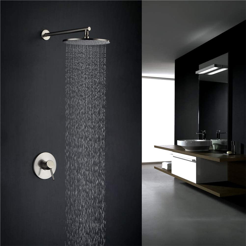 Système de douche antique mural pour une salle de bain rétro chic