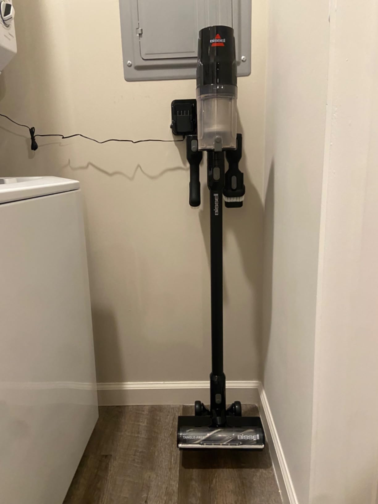 Bissell CleanView XR Pet Cordless Vacuum Cleaner photo review
