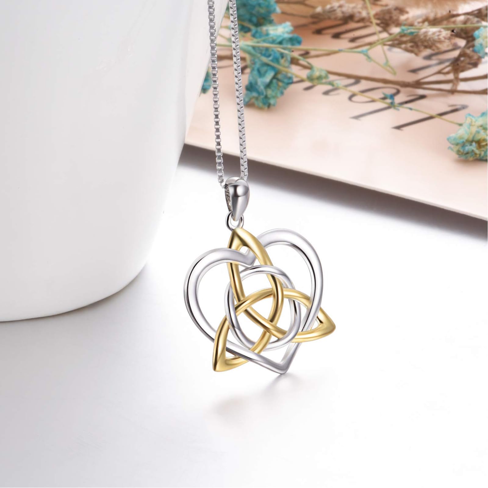 YAFEINI Irisch Keltischer Schmuck Knoten Anhänger kette 925 Sterling Silber Good Luck Vintage Love Herz Triquetra Irish Celtics Halskette Schmuck für Damen Mädchen