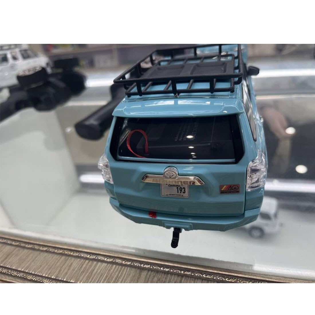 RC Drift Car, HG-52 skala 1/18 2,4 GHz 4WD elektryczny szczotkowany samochód terenowy RC, wspinaczka, idealny prezent urodzinowy dla nastolatków i dorosłych (standardowa wersja RTR/biały)