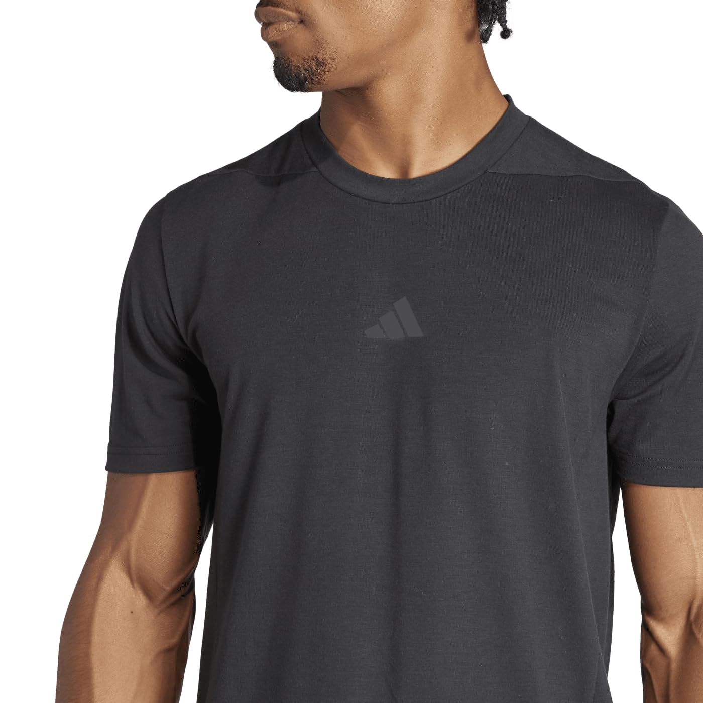 adidas Maglietta da uomo progettata per l'allenamento (manica corta)