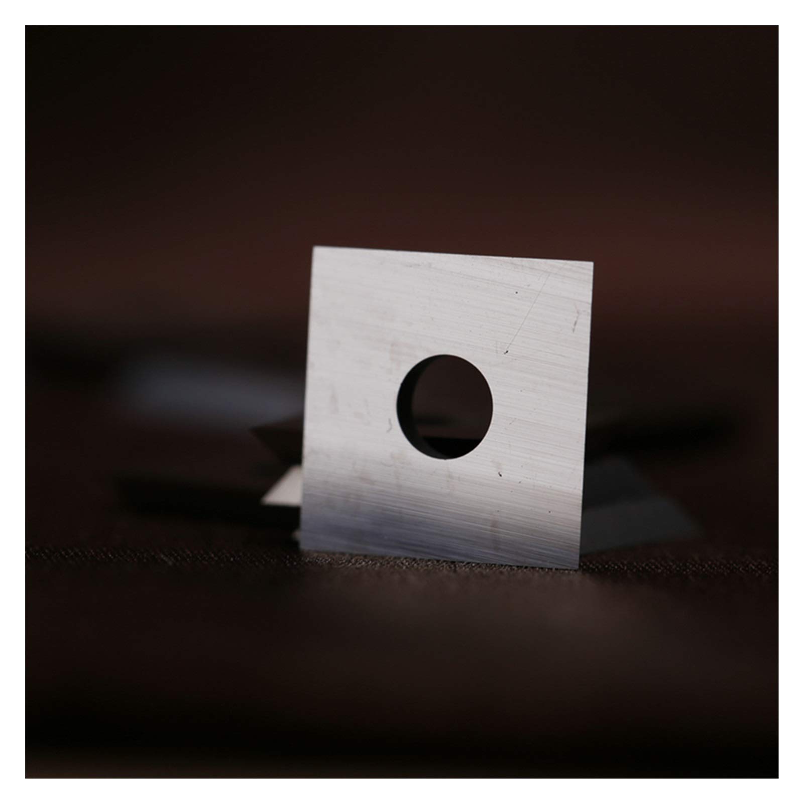 Cortador de fresado de superficie Tres cortadores de fresado de cuchillas de carburo de madera recta cuadrada (11 mmx11mmx2.0mm) 4 cuchillas para torno de madera