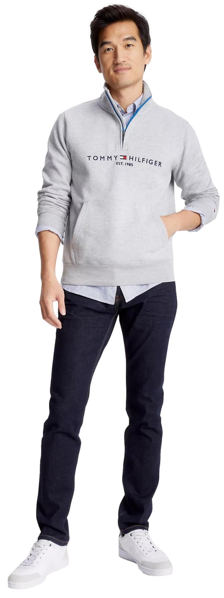 Tommy Hilfiger mens Adaptive Quarter Zip Sweatshirt With Extended Zipper Pull