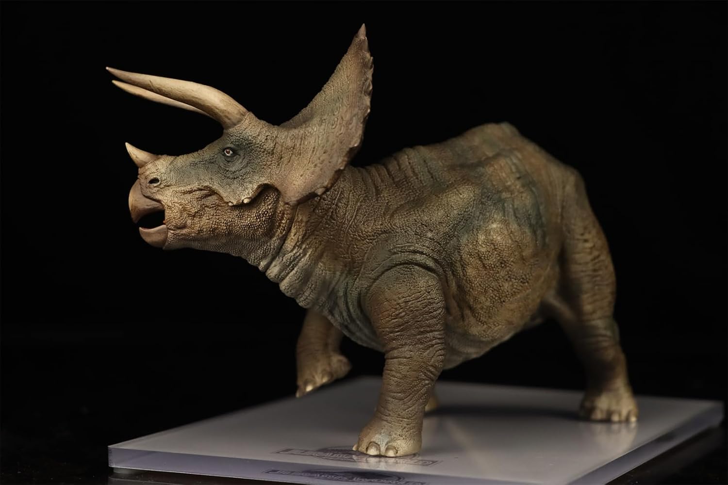 1:30 Scale Triceratops Statue Model Dinosaur Figure Decor