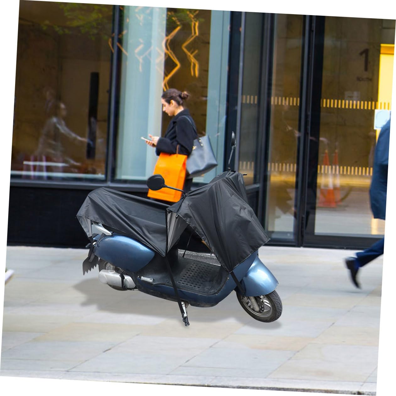 Copertura Antipioggia per Bicicletta Elettrica e Scooter, Tessuto Oxford Nero, Portatile e Resistente, Protezione Completa per Uso Esterno