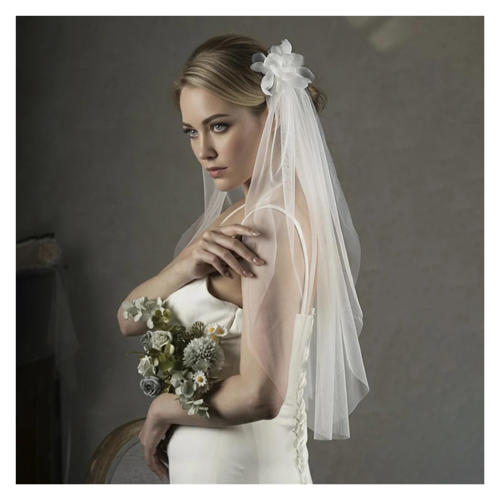 Ein Paar Brautschleier mit Clip, Ellenbogenlänge, personalisierte Hochzeitsaccessoires, Blumen-Damenkleid(Off White)
