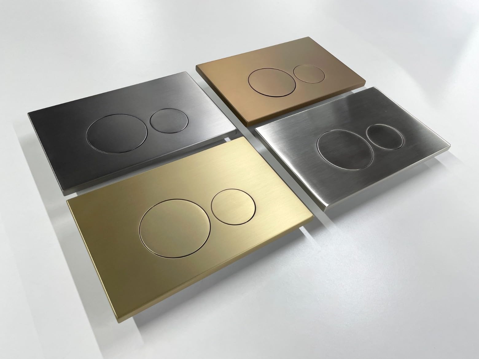 WC-Betätigungsplatte AquaUno 23,8x15,5 cm Gold gebürstet