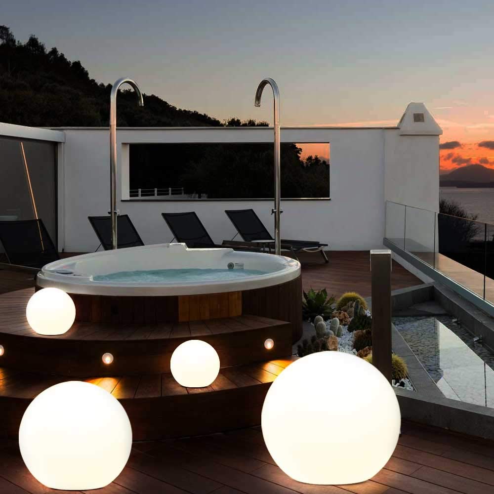 BAKAJI Lampada Design Sfera da Giardino Diametro 40 cm Luce Illuminazione Esterno da Terra o Tavolo Attacco E27 Lampadina Max 25W Colore Bianco con Picchetti di Fissaggio al Terreno (40 cm)