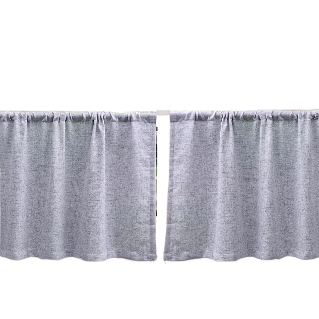 Rideau placard pour une decoration cosy de petite fenetre cuisine