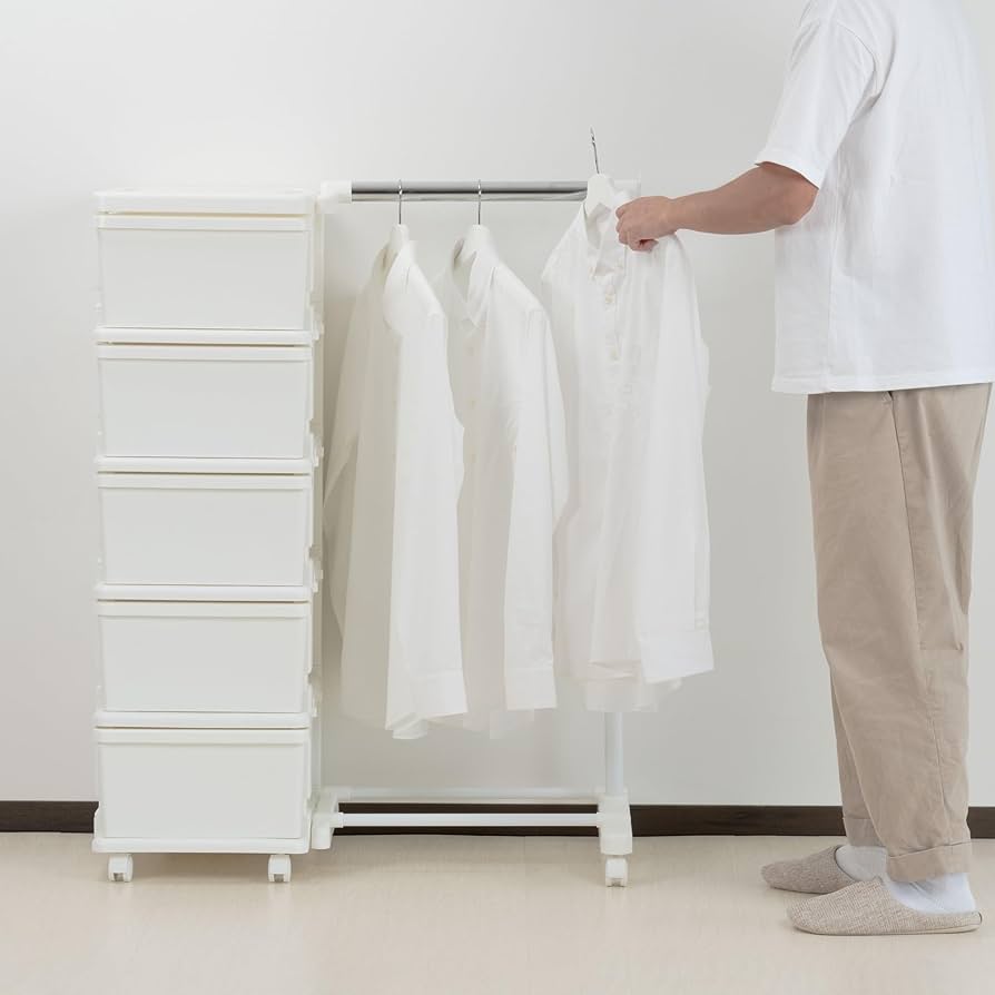 FOXEY ハンガー　大量　　全部で27本　送料込　匿名配送 FOXEY（押し入れ収納/ハンガー）のフリマアイテム一覧