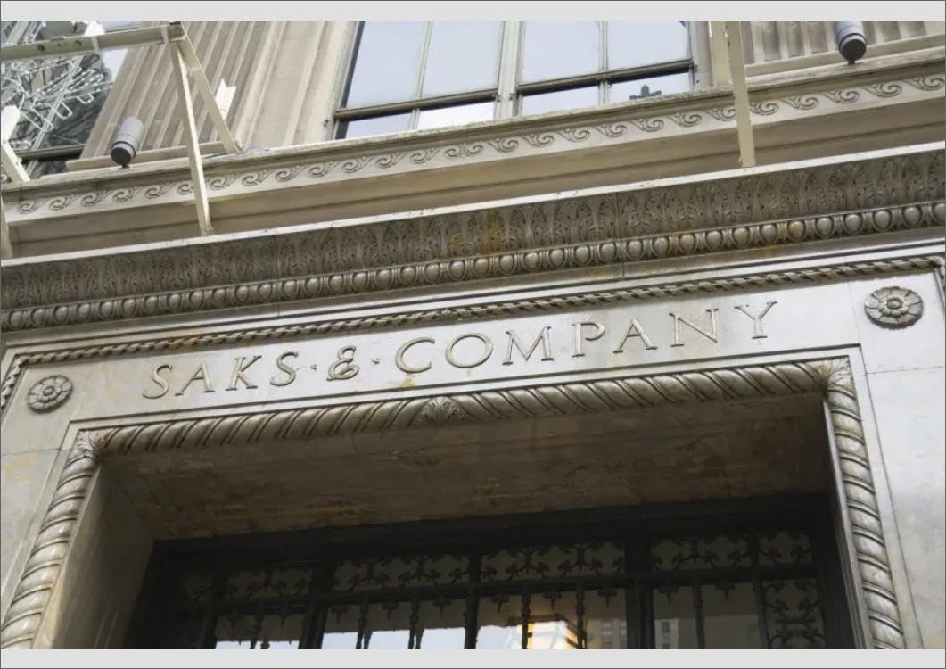 Saks, Fifth Avenue New York Print - Poster Print A2 (59.4 x 42cm) (1212964)