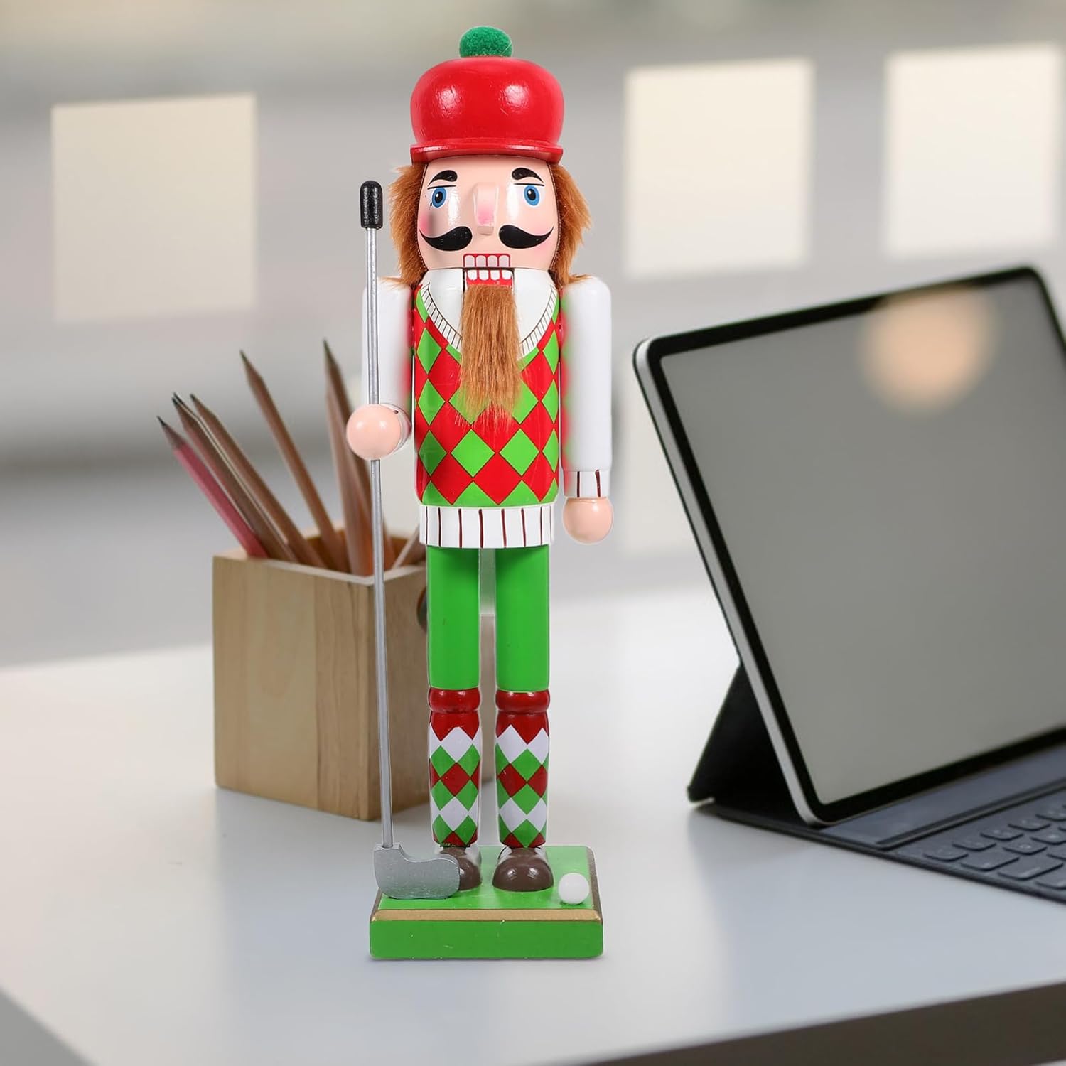VOSAREA Golf Player Christmas Nutcracker 14.5in Wooden Funny Nutcracker Red and Green Wooden Golfer with Club and Ball Sports Xmas Decorations for Shelves and Tables