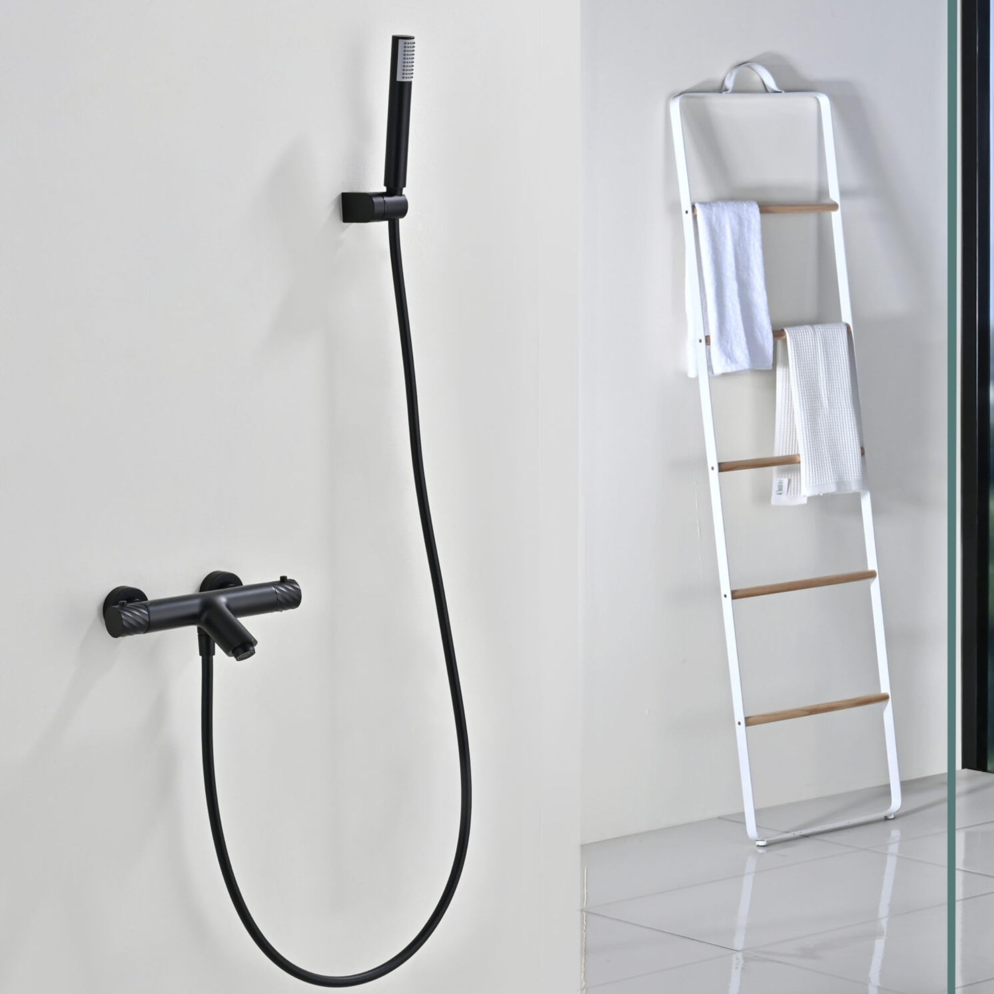 IMEX - Miscelatore Termostatico per Vasca e Doccia, Nero | Miscelatore a Parete con Supporto per Soffione Doccia e Tubo Flessibile | Rubinetto in Ottone e Acciaio Inox S.304 | Serie Bless | Nero Opaco