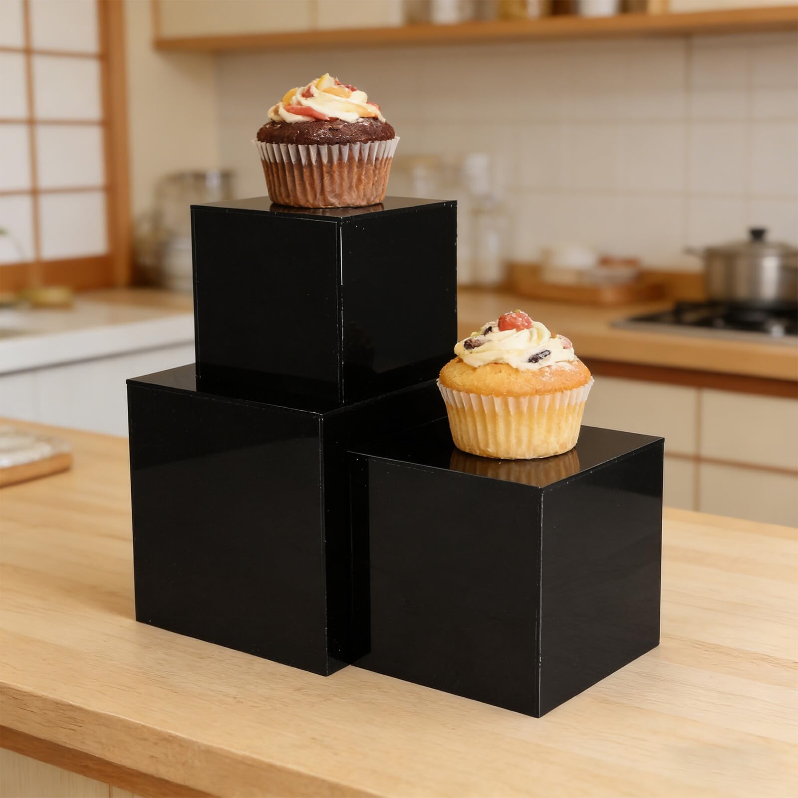 SHINEOFI 3 Pezzi Set da 3 Alzatine Nere in Acrilico 4”/5”/6” per Buffet, Cubi Espositivi Impilabili per Dolci, Negozi e Collezioni, Supporti Cubici Leggeri per Presentazioni Professionali