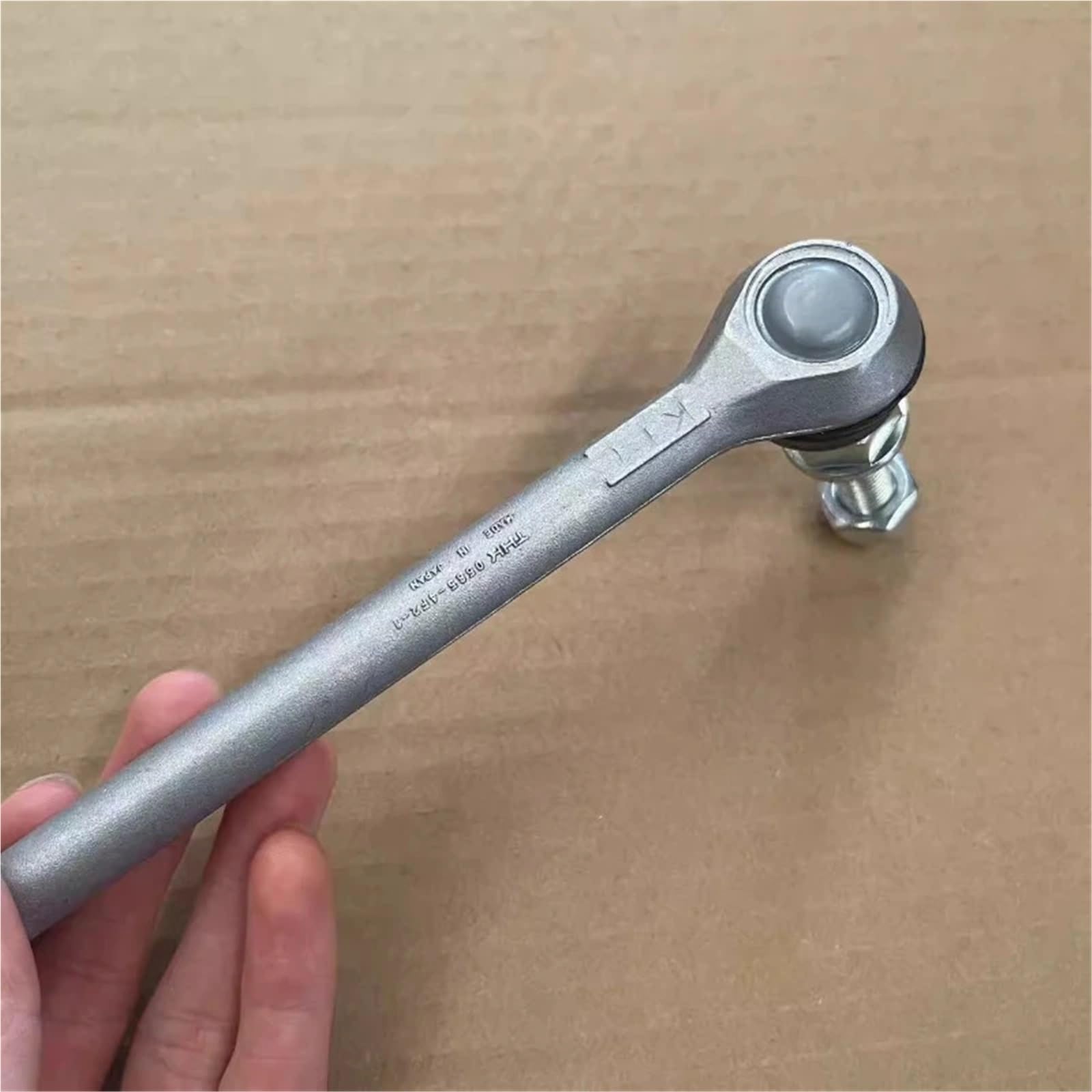 Przednie stabilizator łączniki Sworzeń kulowy przedniego amortyzatora, pasuje do DONGFENG Aeolus A60 E70 drążka stabilizatora
