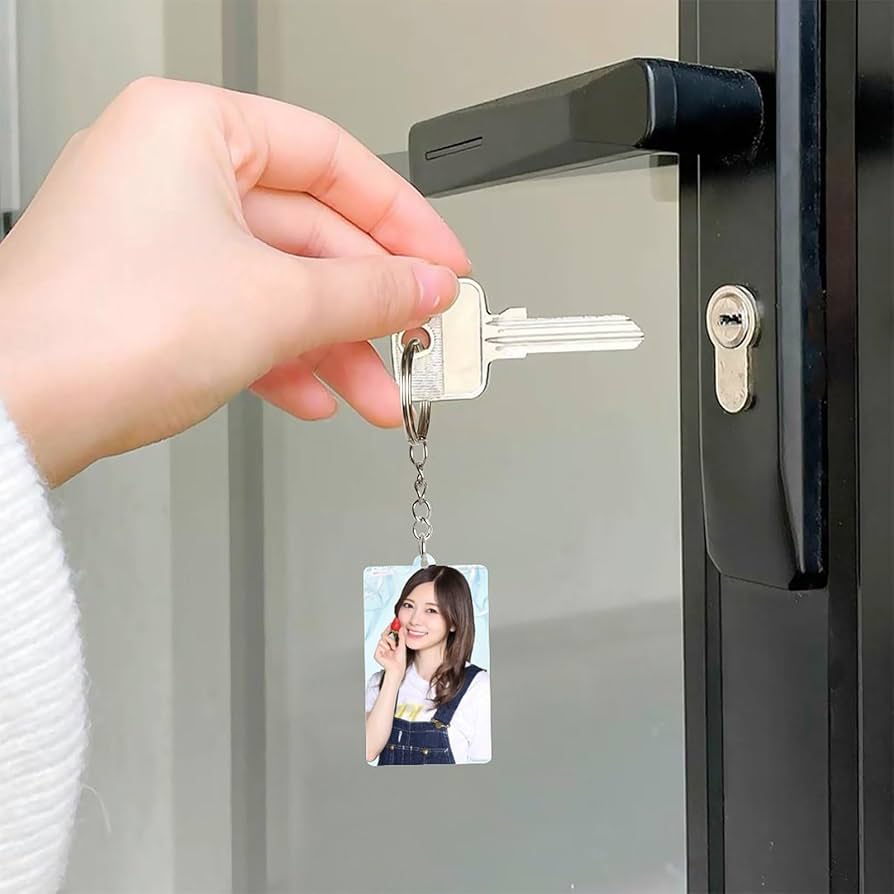 Amazon.co.jp: タレント、モデル、女優 白石麻衣 キーホルダー