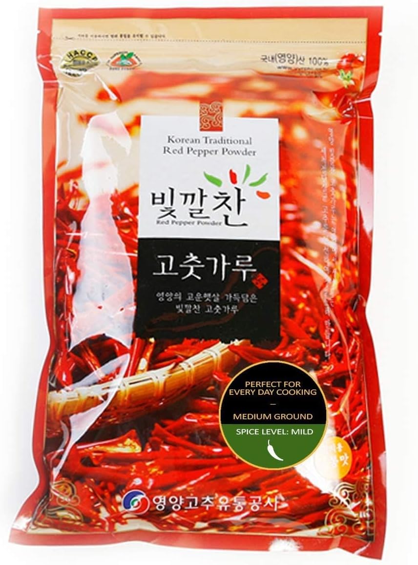 Premium Korean Origin Red Pepper Powder Chili Flakes Gochugaru From South Korean Region of Yeong Yang Korea - 1.1 lbs, Mild Spice - Medium Ground - Ideal for Everyday Cooking