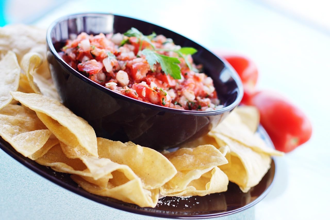 PRIBO CHUNKY SALSA Sauce-Soße 6x 2400ml | Tex-Mex Sauce | handliche Plastikflasche | einfache Dosierung Lagerung | hot | scharfe Tomatensauce | für Tacos Hot-Dogs Burger Fisch