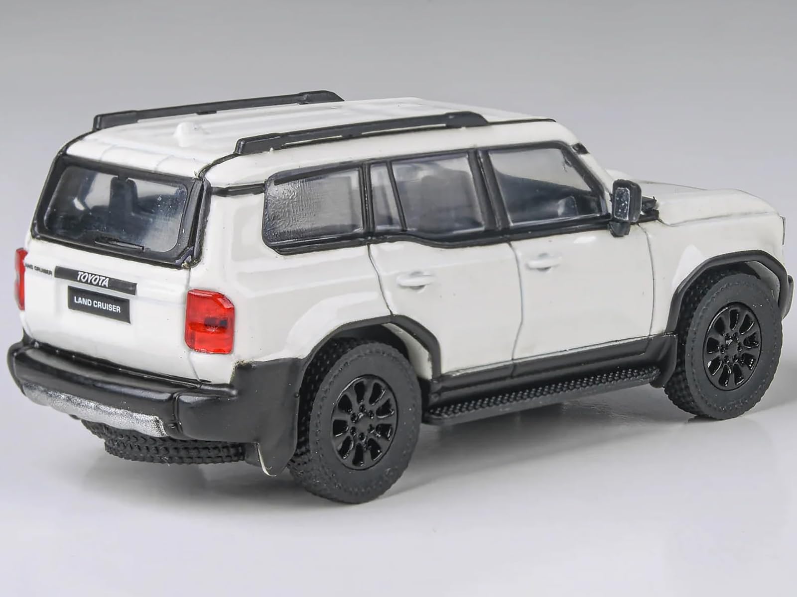 Amazon.com: Paragon Models 2024 Land Cruiser 250 Prado White Ice