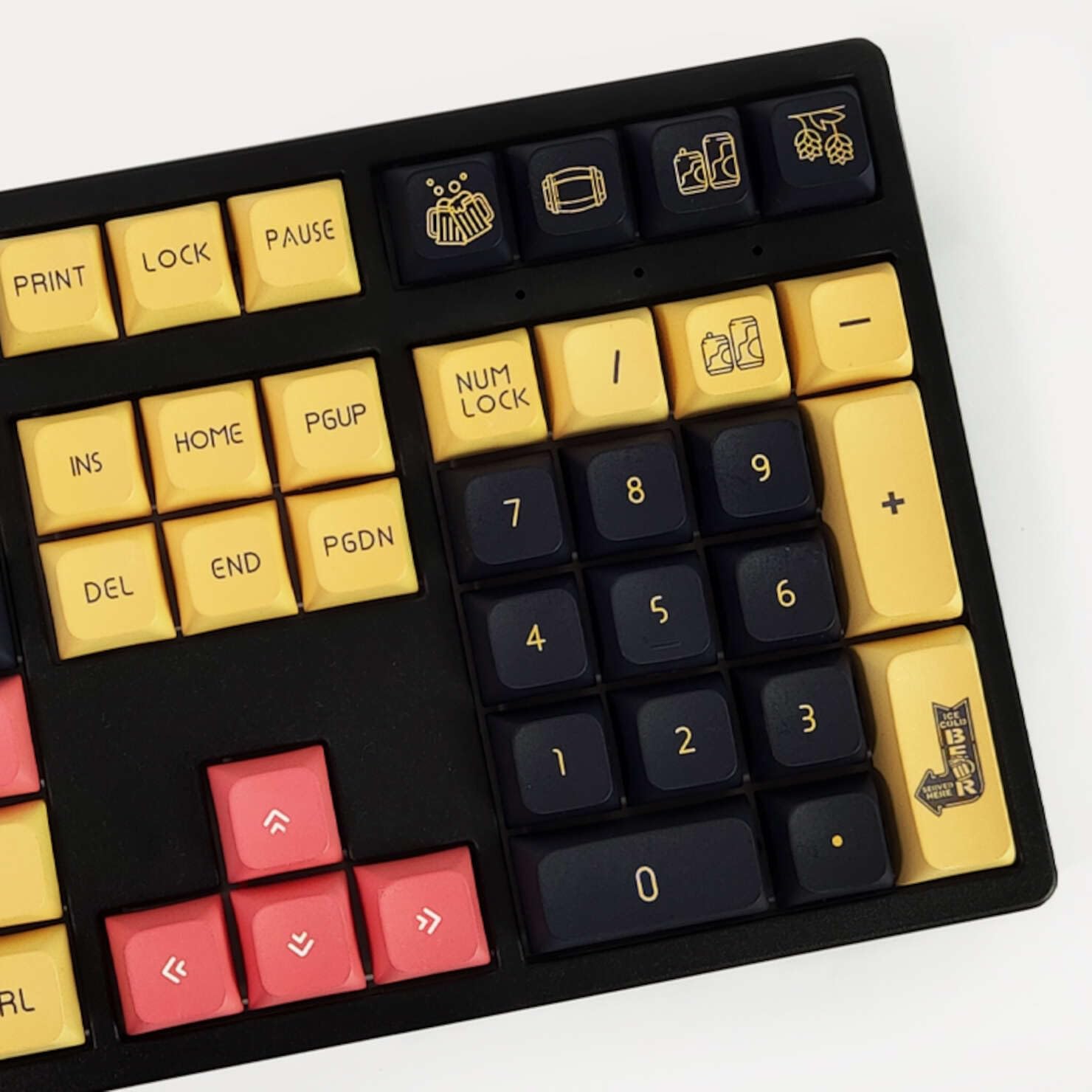Set di 136 Keycaps gialli neri tema birra tasti tastiera meccanica ANSI PBT XDA