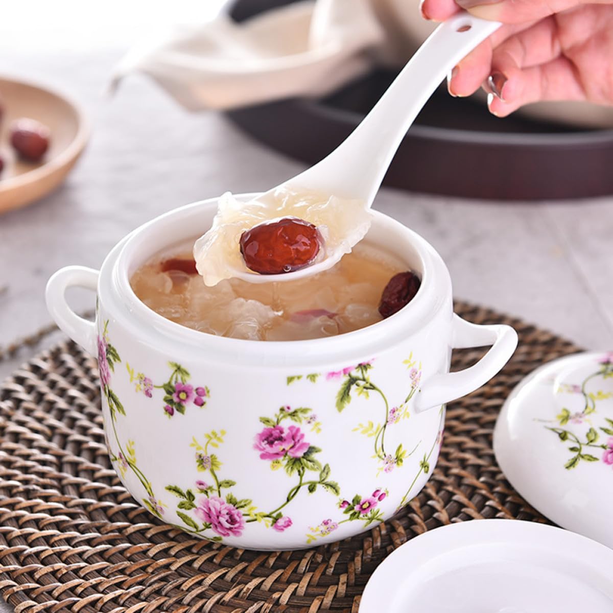 iplusmile Keramik Suppenterrine mit Löffel und Deckel als Servierschüssel für Mittagessen und Babybrei Zufällige Farbe
